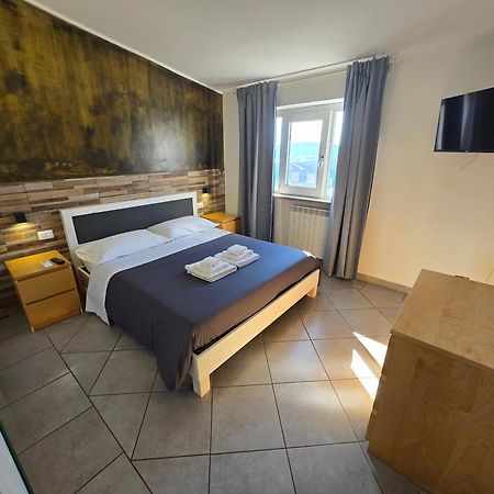 B&B Fr House Affittacamere Colleferro Esterno foto